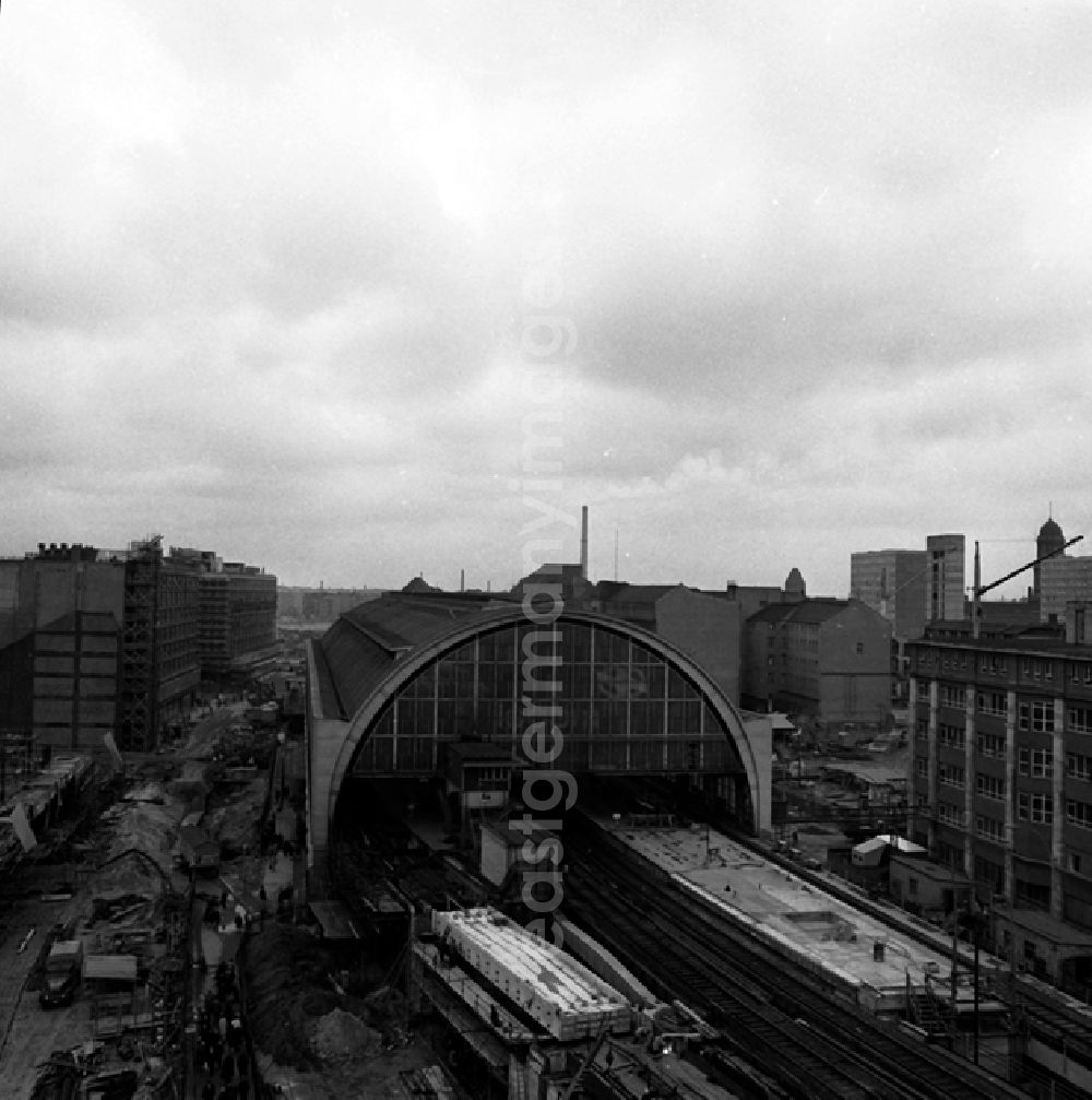 GDR photo archive: Berlin - Alexanderplatz - Autotunnel.