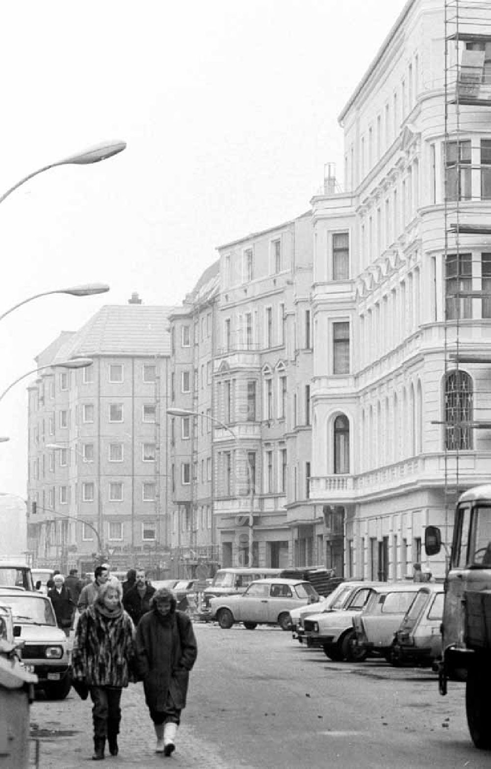 GDR photo archive: Berlin - 15.12.1987 Alte Schönhauser Allee / Münzstr. Berlin