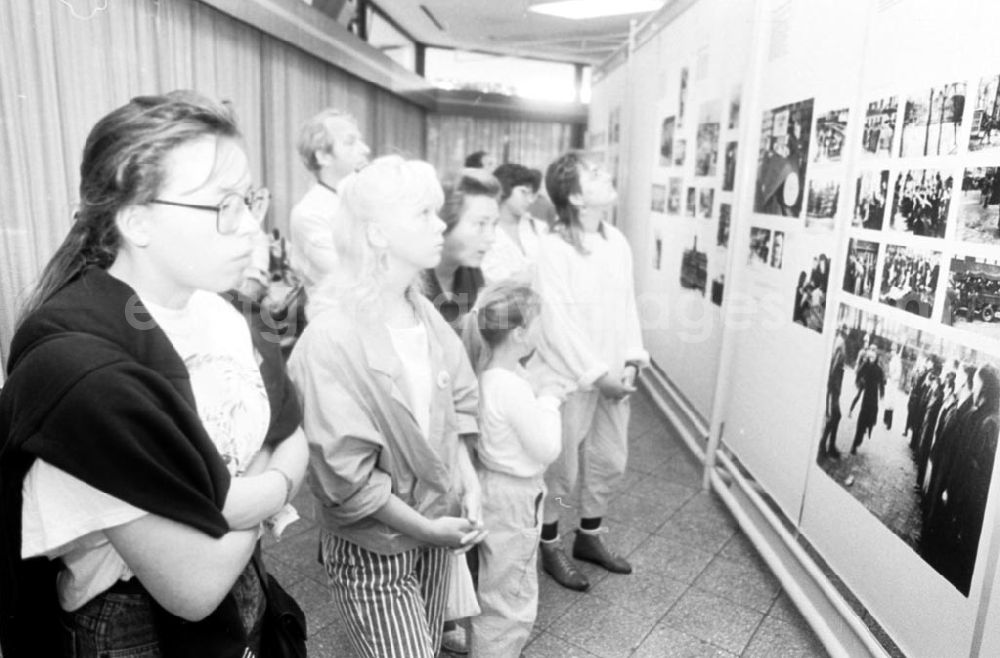 Berlin: Anne Frank Ausstellung 19.