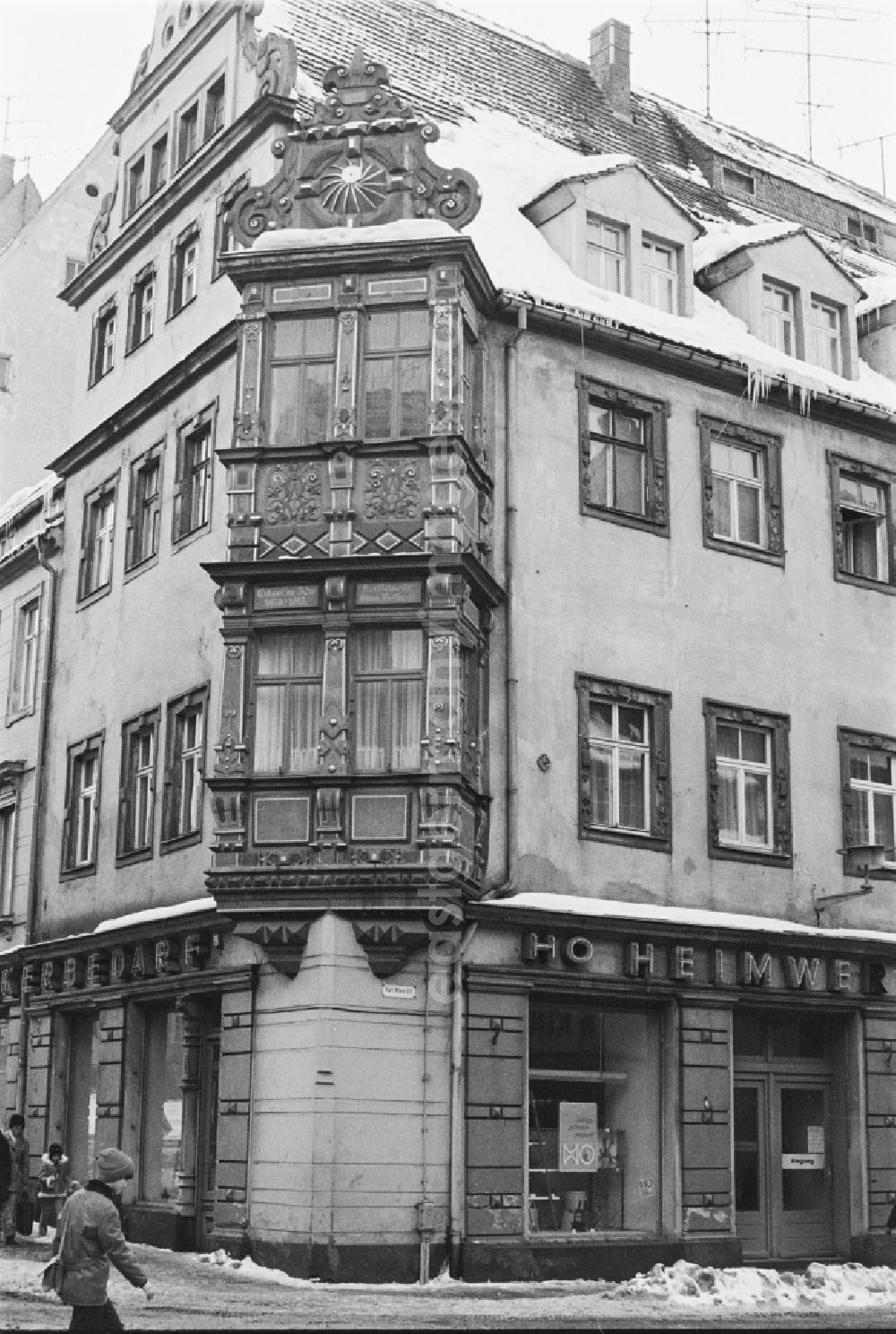 GDR image archive: Freiberg - Facade elements of contemporary architecturevon historischen Gebaeuden im Stadtzentrum in the district Altstadt in Freiberg, Saxony on the territory of the former GDR, German Democratic Republic