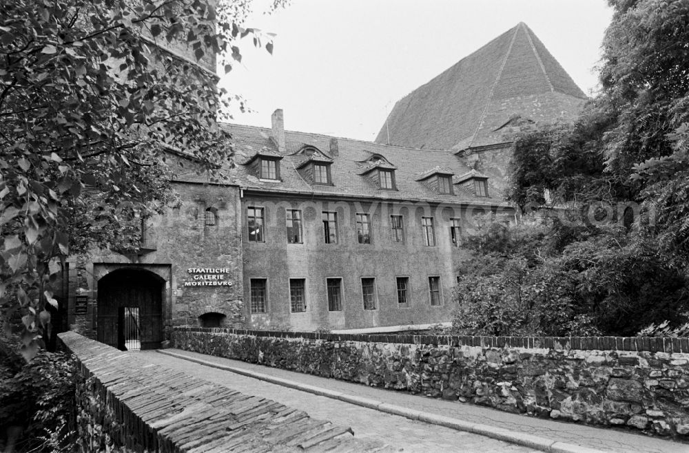 Halle (Saale): Exterior view of the Moritzburg Art Museum at Friedemann-Bach-Platz in Halle (Saale), Saxony-Anhalt in the area of the former GDR, German Democratic Republic