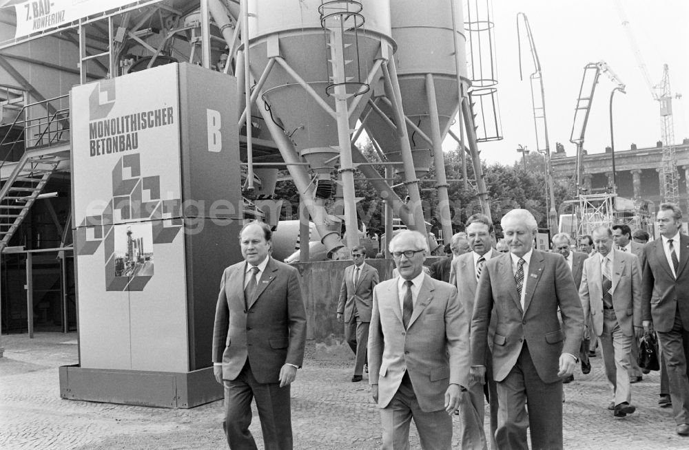 GDR photo archive: Berlin - Members of the party and state leadership with the SED General Secretary Erich Honecker and Guenther Mittag as visitors at the exhibition 7th Building Conference in the Mitte district of East Berlin in the area of the former GDR, German Democratic Republic