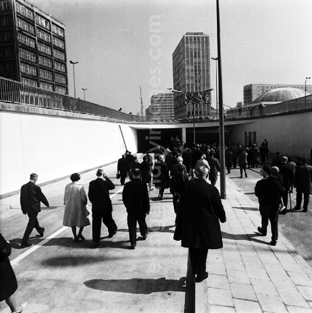 GDR photo archive: Berlin - Alexanderplatz - Autotunnel.