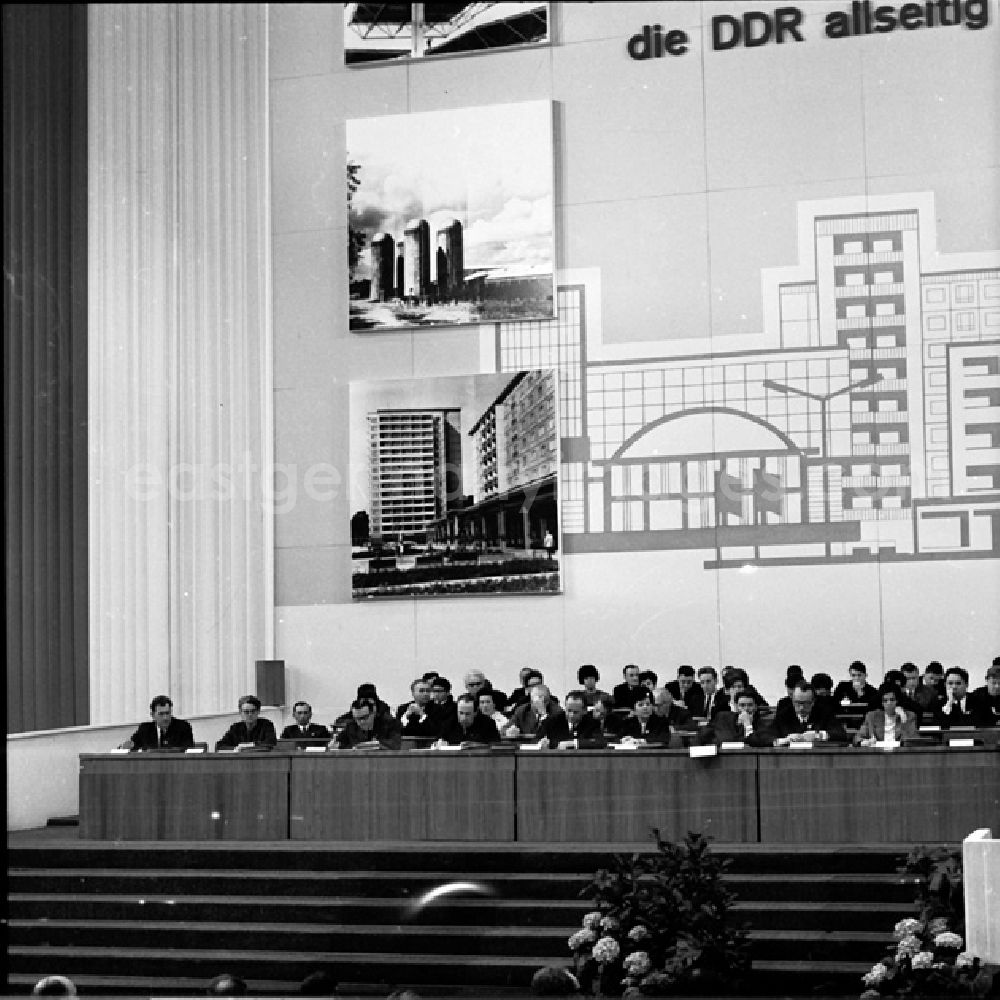 GDR photo archive: Berlin - Berlin 17./18. April 1969 5. Baukonferenz in Berlin.