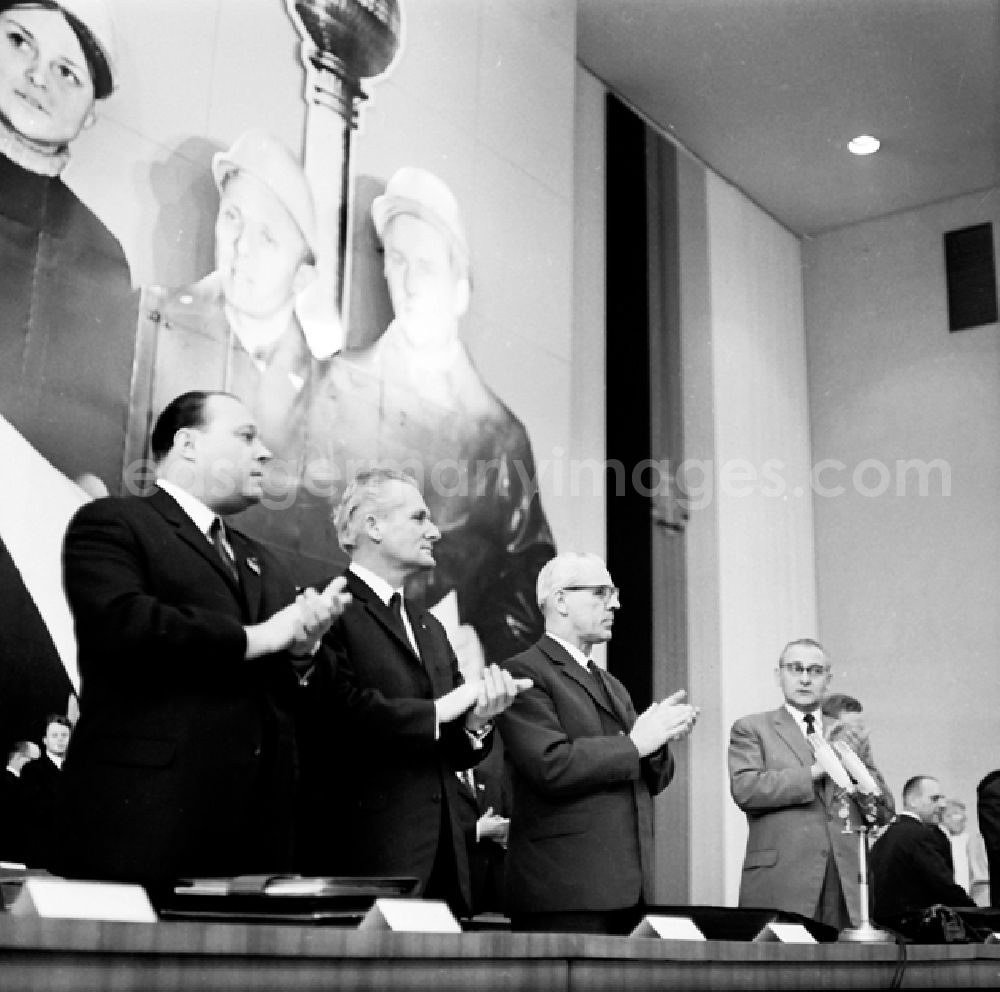 Berlin: Berlin 17./18. April 1969 5. Baukonferenz in Berlin.