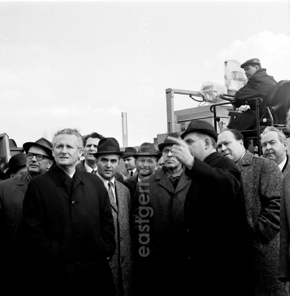 GDR photo archive: Berlin - Berlin 17./18. April 1969 5. Baukonferenz in Berlin.