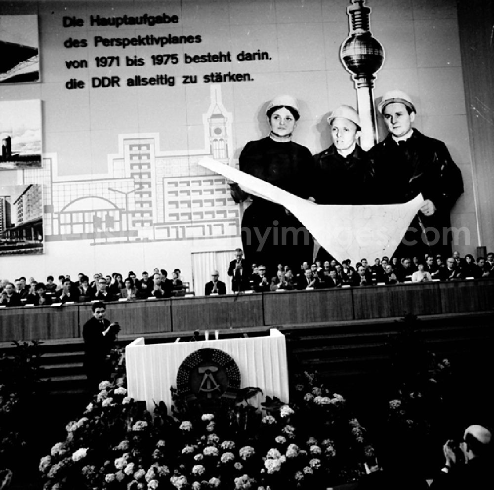 GDR picture archive: Berlin - Berlin 17./18. April 1969 5. Baukonferenz in Berlin.