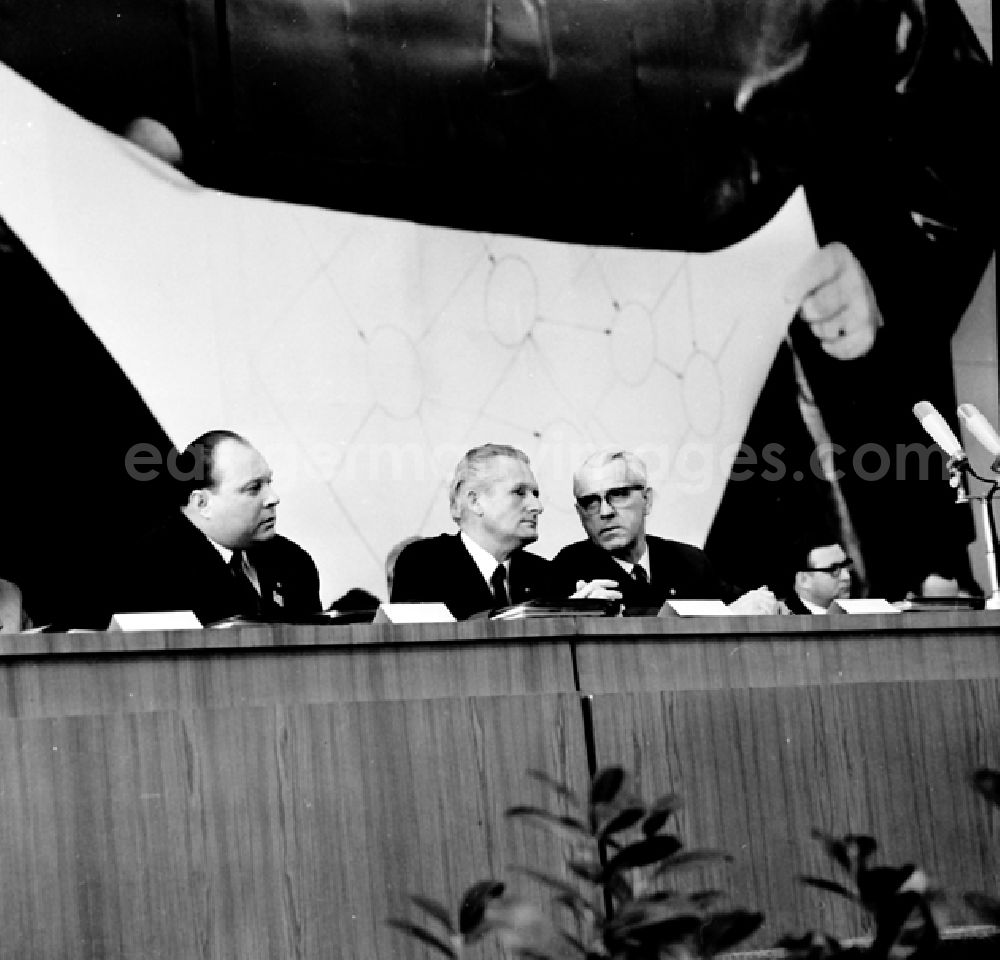 GDR image archive: Berlin - Berlin 17./18. April 1969 5. Baukonferenz in Berlin.