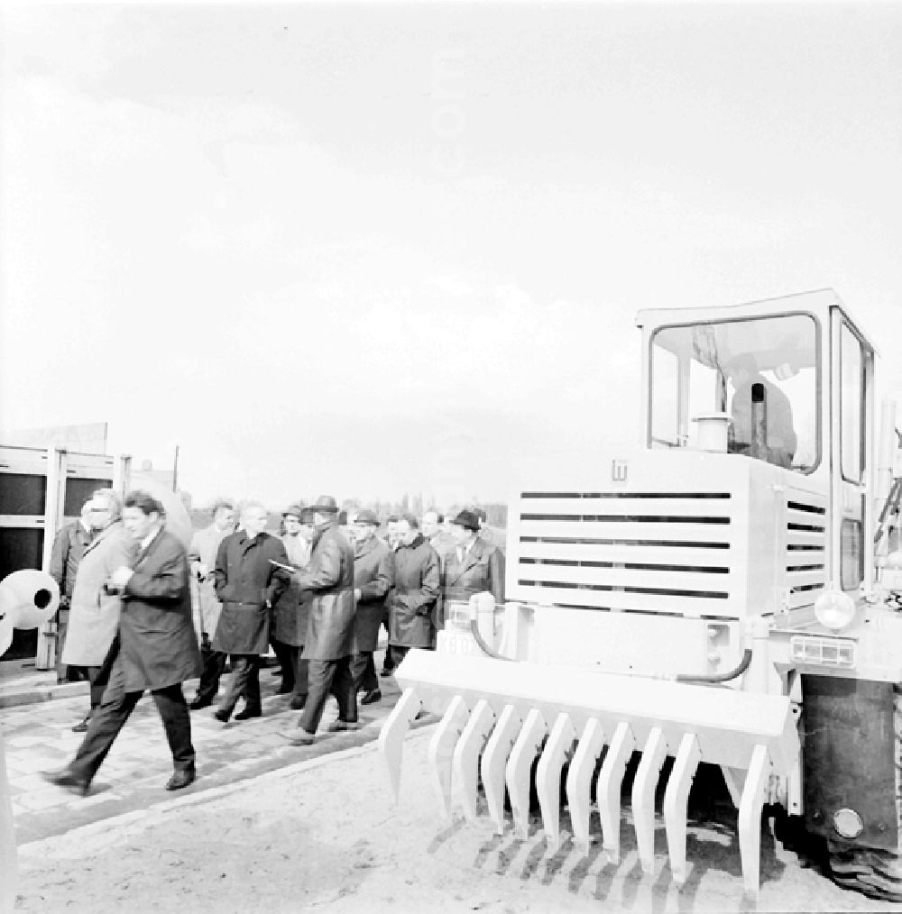 GDR photo archive: Berlin - Berlin 17./18. April 1969 5. Baukonferenz in Berlin.