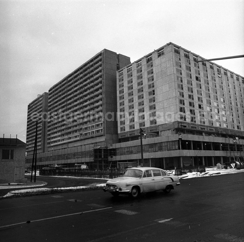 GDR photo archive: Berlin - Baustelle Stadtzentrum. Liebknechtstraße und Rathausstraße (