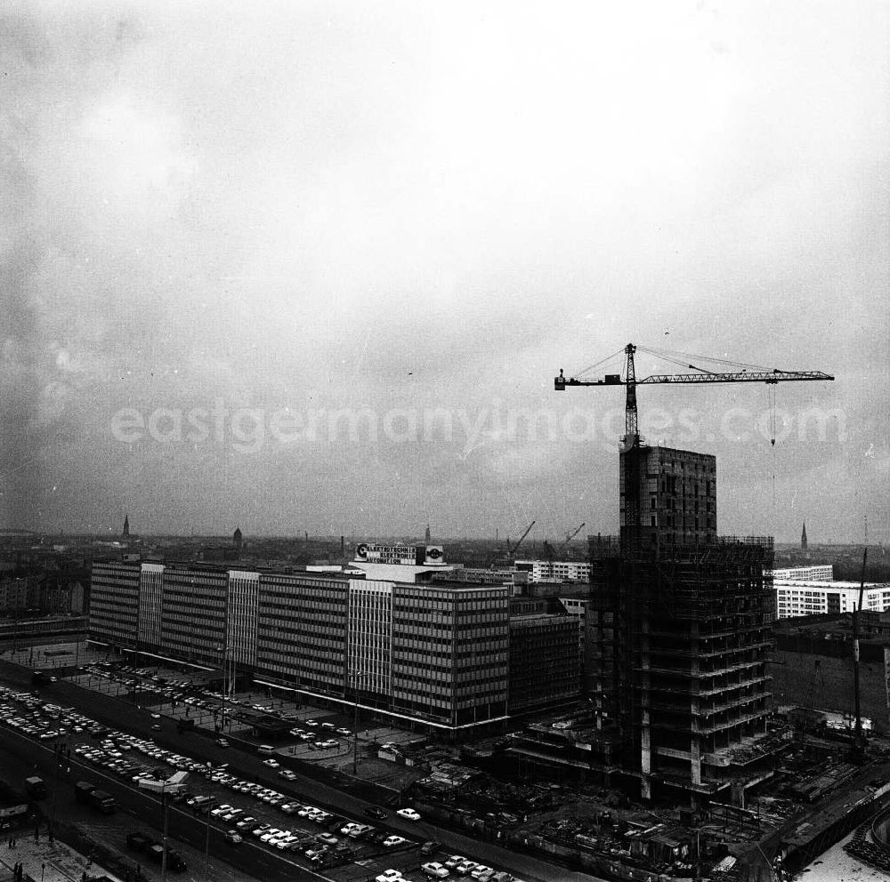 Berlin: Baustelle auf dem Alexanderplatz (