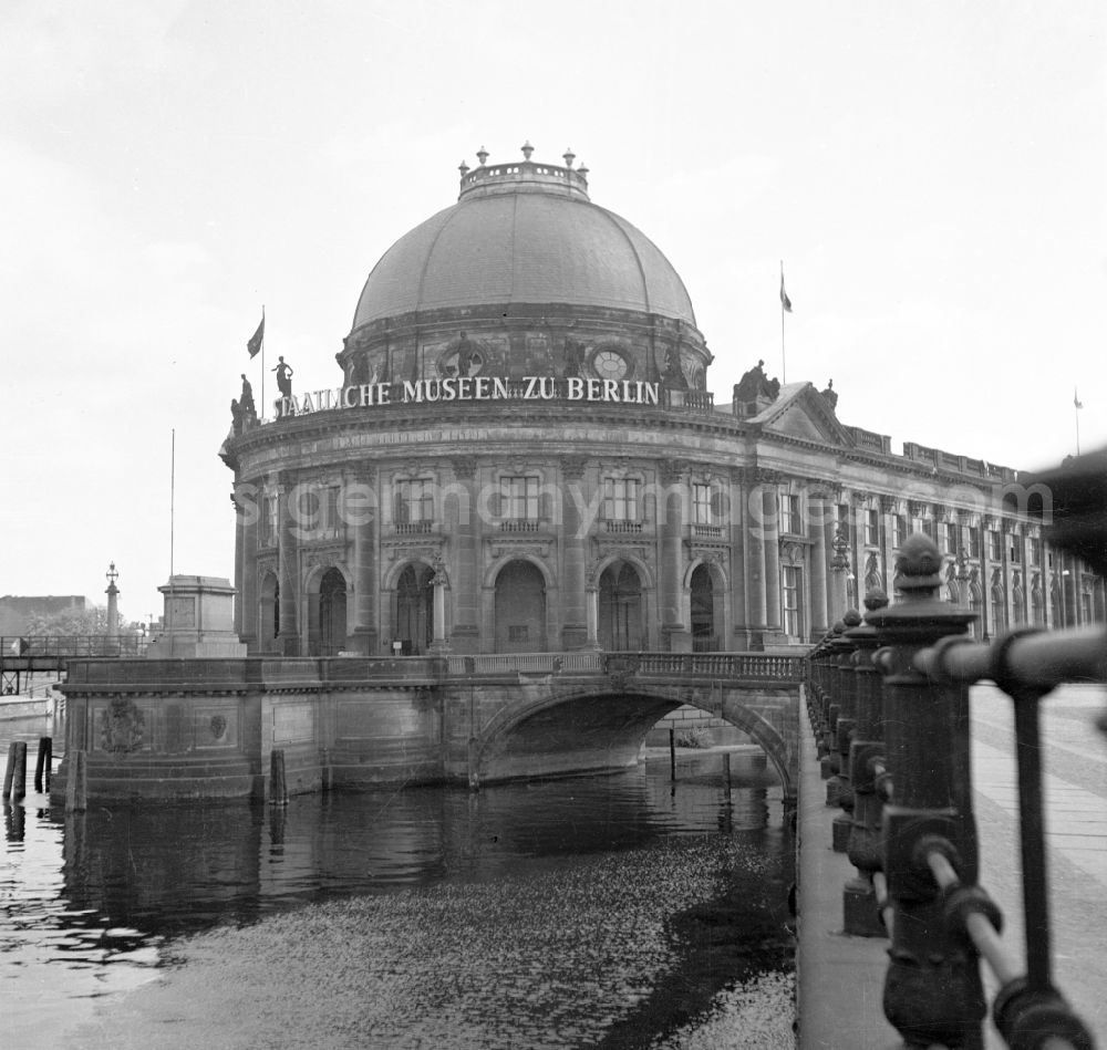 GDR photo archive: Berlin - The Bode Museum on the Museum Island on the Spree at the street Am Kupfergraben in Berlin East Berlin on the territory of the former GDR, German Democratic Republic