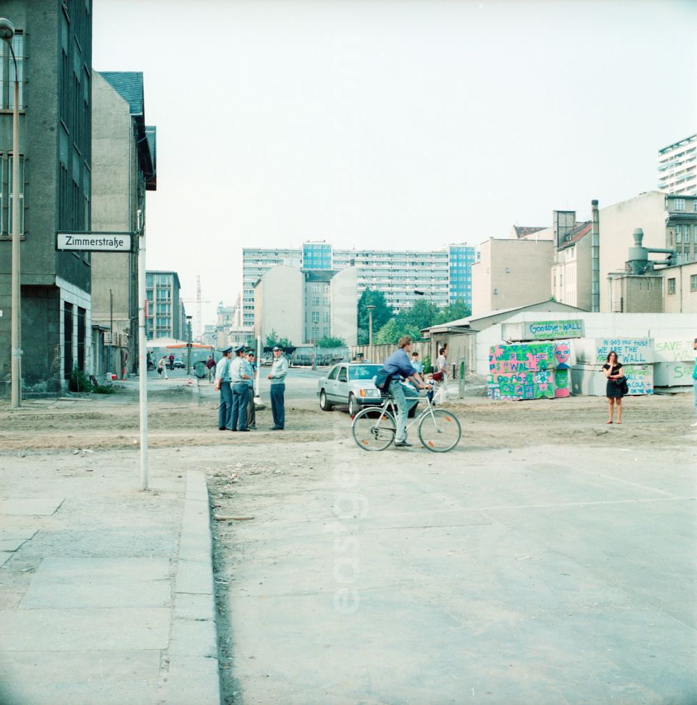 GDR image archive: Berlin - At the former Berlin Wall strip at Charlottenstrasse corner Zimmerstrasse in Berlin