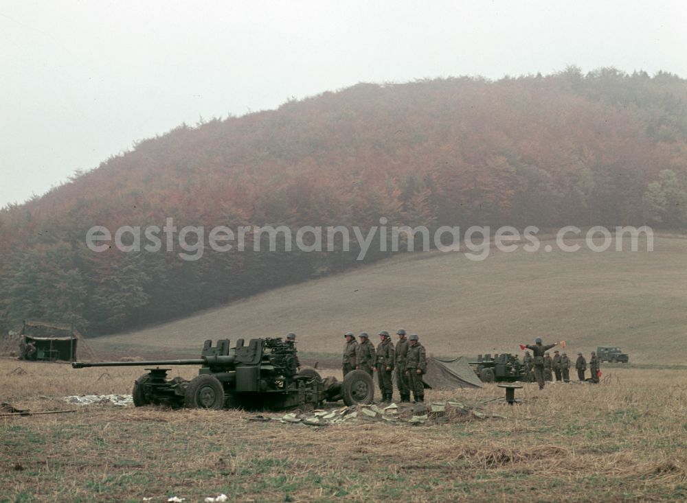 GDR picture archive: Weimar - From October 16th to 22nd, 1965, the October Storm maneuver took place in the southwest of the GDR. The land and air forces of the GDR, Poland, Czechoslovakia and the Soviet Union took part. - Here, the NVA and Soviet forces are lined up in the Buchenwald concentration camp