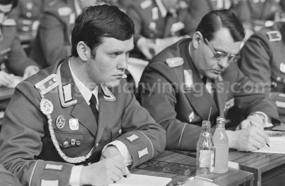 GDR picture archive: Dresden - Soldiers, non-commissioned officers, officers and generals as members of the NVA National People's Army at the delegates' conference in the Kulturpalast in the Altstadt district of Dresden, Saxony in the territory of the former GDR, German Democratic Republic