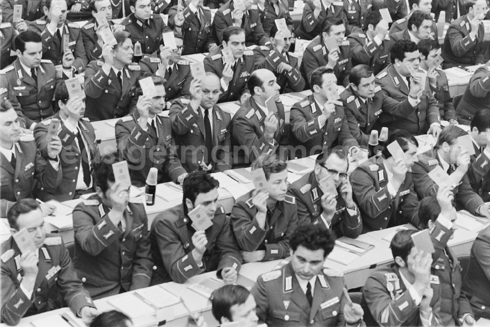 GDR picture archive: Potsdam - Soldiers, non-commissioned officers, officers and generals as members of the NVA National People's Army at the delegate conference in the Kremlin on street Brauhausberg in Potsdam, Brandenburg on the territory of the former GDR, German Democratic Republic