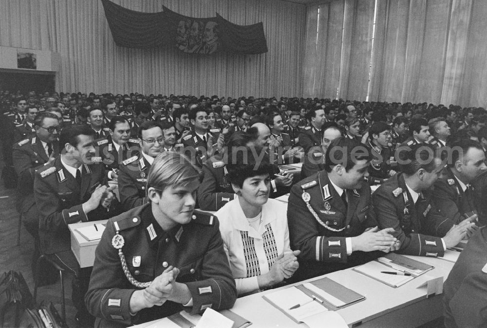 Potsdam: Soldiers, non-commissioned officers, officers and generals as members of the NVA National People's Army at the delegate conference in the Kremlin on street Brauhausberg in Potsdam, Brandenburg on the territory of the former GDR, German Democratic Republic