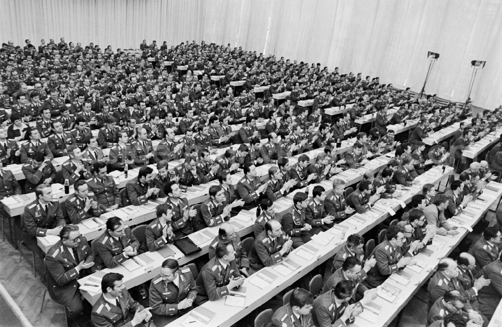 GDR photo archive: Potsdam - Soldiers, non-commissioned officers, officers and generals as members of the NVA National People's Army at the delegate conference in the Kremlin on street Brauhausberg in Potsdam, Brandenburg on the territory of the former GDR, German Democratic Republic