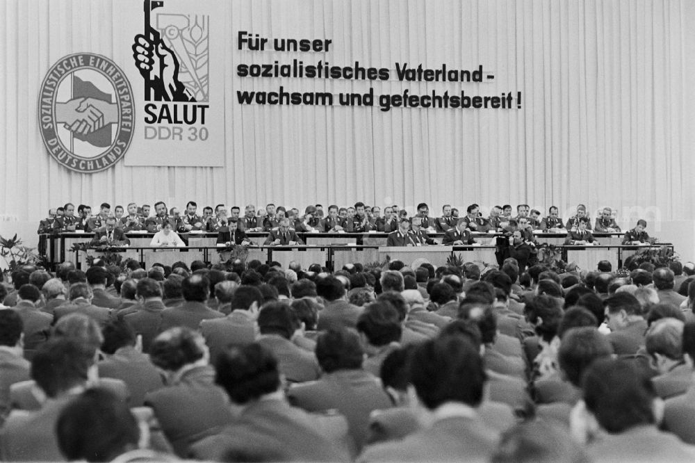 GDR picture archive: Potsdam - Soldiers, non-commissioned officers, officers and generals as members of the NVA National People's Army at the delegate conference in the Kremlin on street Brauhausberg in Potsdam, Brandenburg on the territory of the former GDR, German Democratic Republic