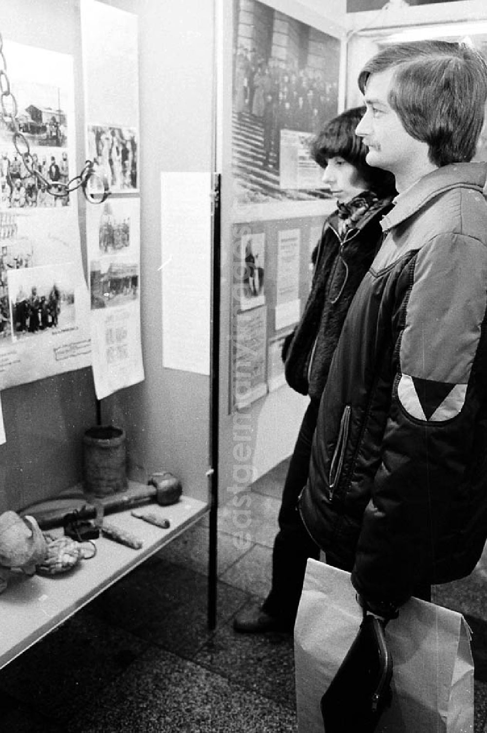 GDR image archive: Berlin - Mitte - 21.12.1982 Eröffnung der Ausstellung anlässlich des 60.Jahrestages der UdSSR im Museum für Deutsche Geschichte in Berlin-Mitte Umschlagnr.: 125