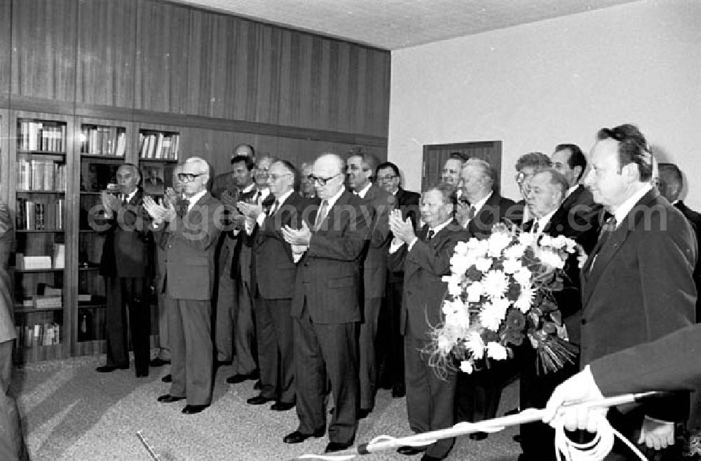 GDR photo archive: Berlin - 08.10.1986 Erich Honecker gratuliert Günter Mittag zum 6