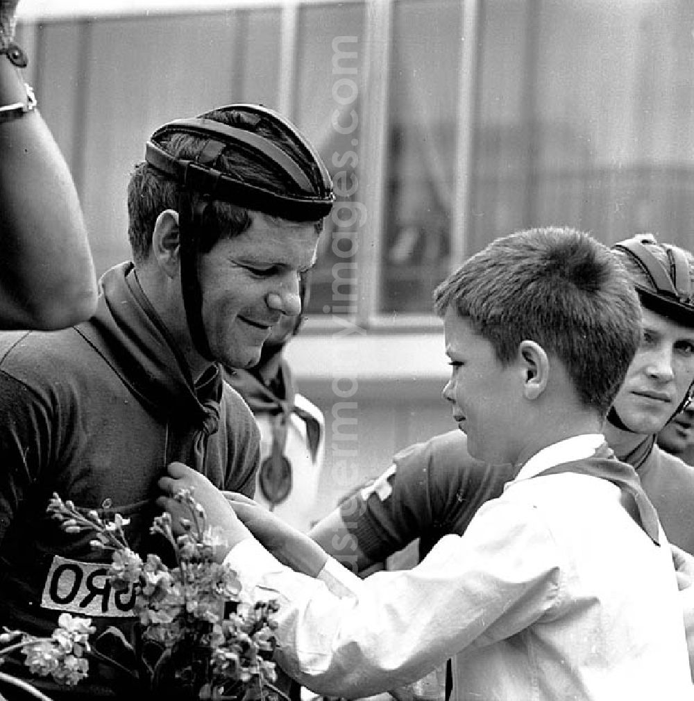 GDR photo archive: - 17.05.1967 8. Etappe Berlin-Leipzig 2