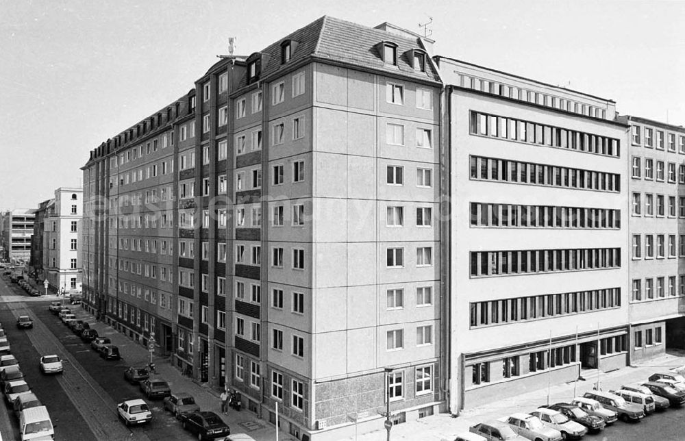 GDR photo archive: Berlin - FDP-Immobilie Glinkastraße