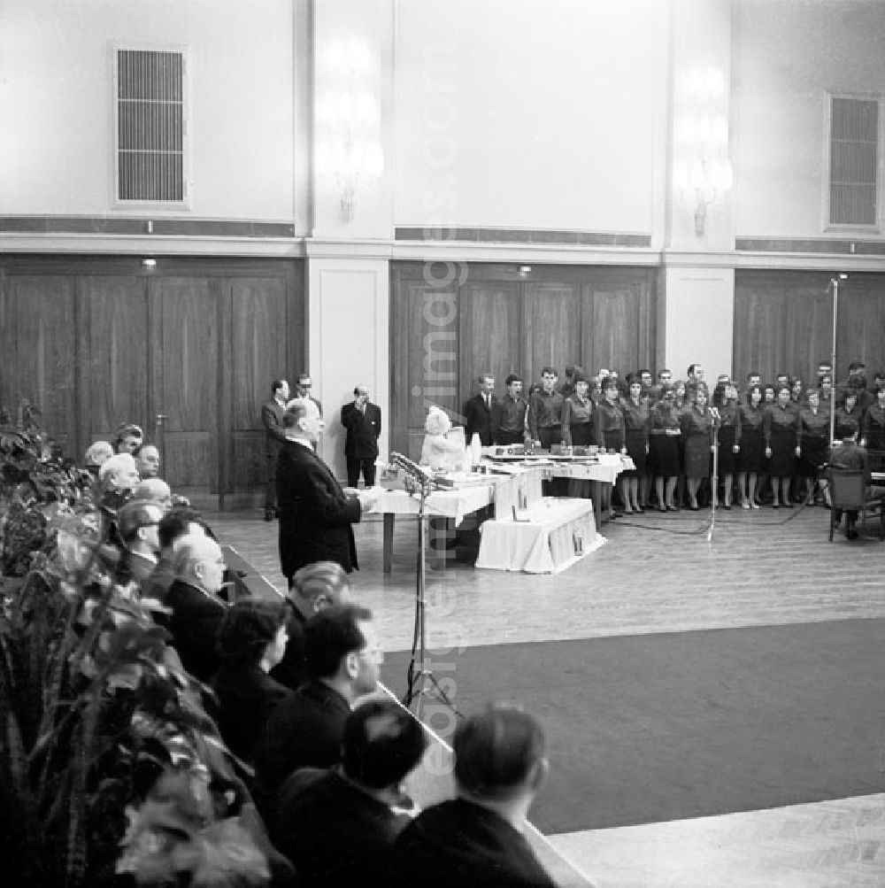 GDR image archive: Berlin - 19.04.1966 Festveranbstaltung zum 2