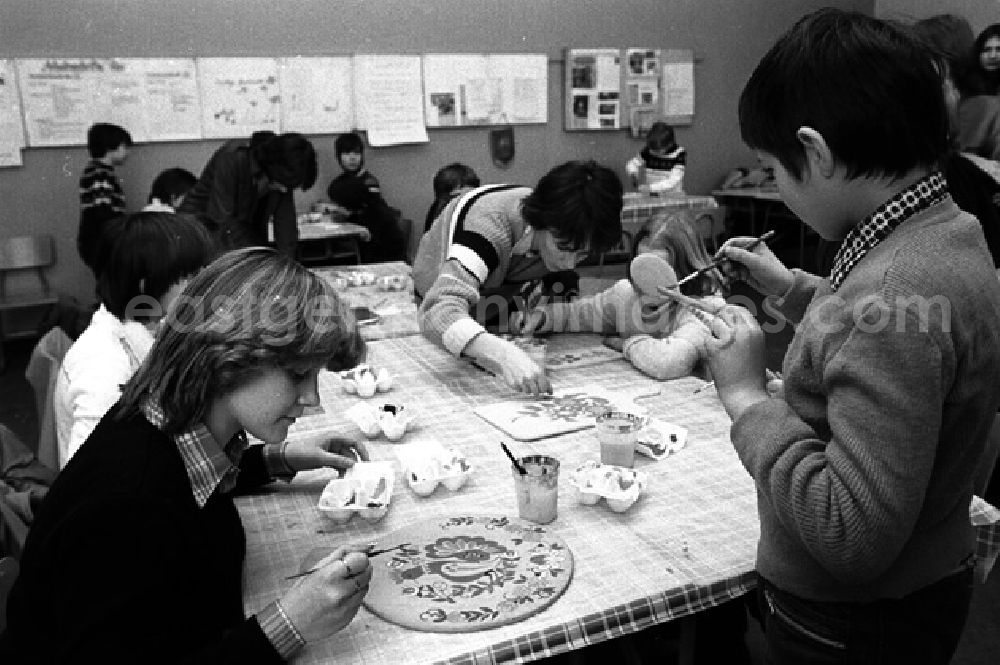 Berlin: Formgestaltung in der Wildangel Oberschule in Berlin-Mitte. (175)