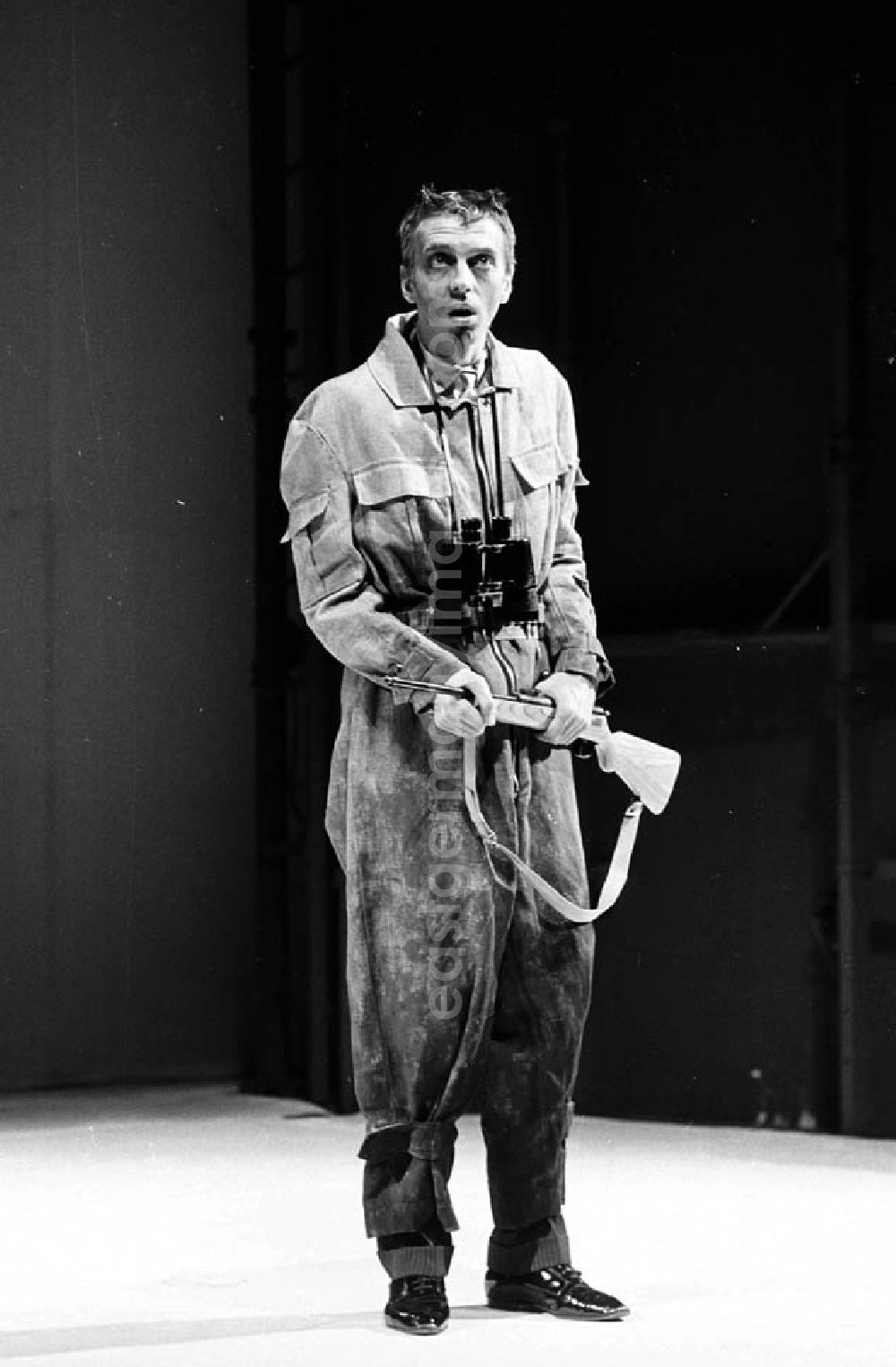 Berlin: 02.12.1986 Fotoprobe, Prinz von Portugal in der Volksbühne in Berlin Umschlagnr.: 13