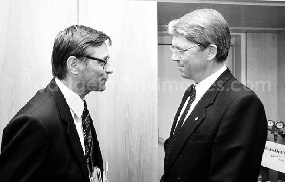 GDR image archive: Berlin - 26.09.1986 50. Geburtstag Dieter Brückner (Stellvertreter des Neuen Deutschland) Umschlagnr.: 1