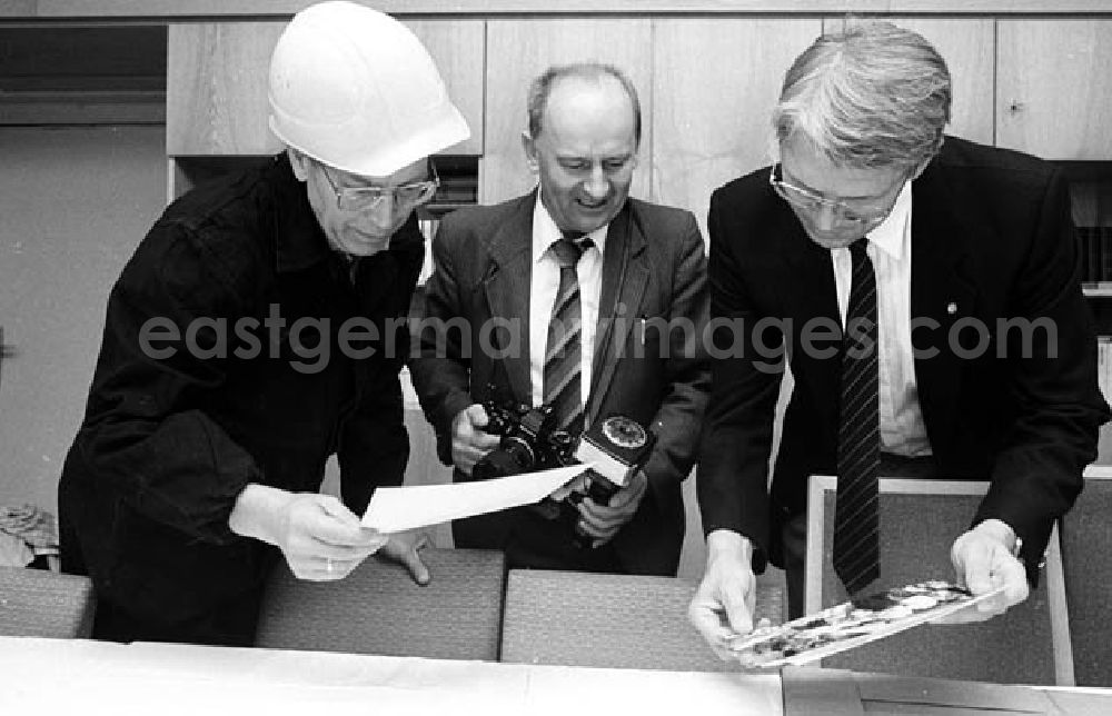 GDR photo archive: Berlin - 26.09.1986 50. Geburtstag Dieter Brückner (Stellvertreter des Neuen Deutschland) Umschlagnr.: 1