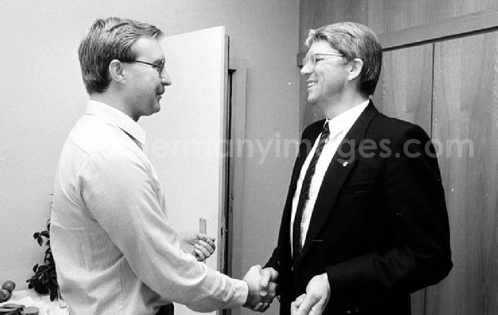 Berlin: 26.09.1986 50. Geburtstag Dieter Brückner (Stellvertreter des Neuen Deutschland) Umschlagnr.: 1