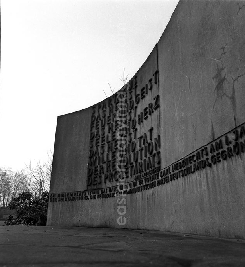 Berlin: 23.12.1965 Gedenkstätte Chausseestr. 121 der KPD