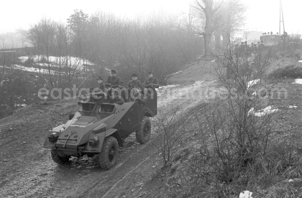 GDR image archive: Hötensleben - Border police of the GDR during an exercise near Hoetensleben, Saxony-Anhalt in the territory of the former GDR, German Democratic Republic