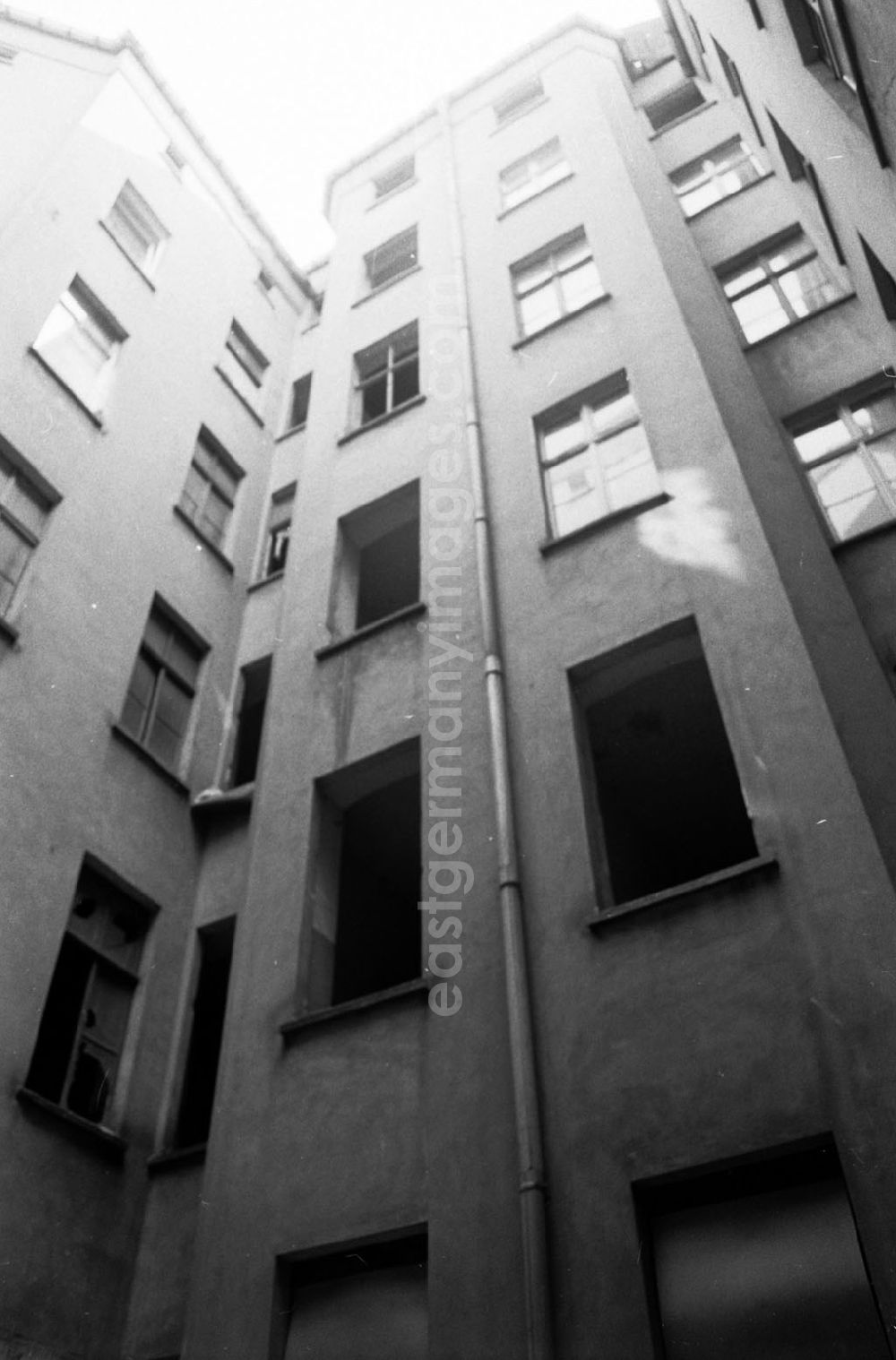 GDR picture archive: - Hausbesetzer Schönhauser Straße Umschlagnummer: 7355