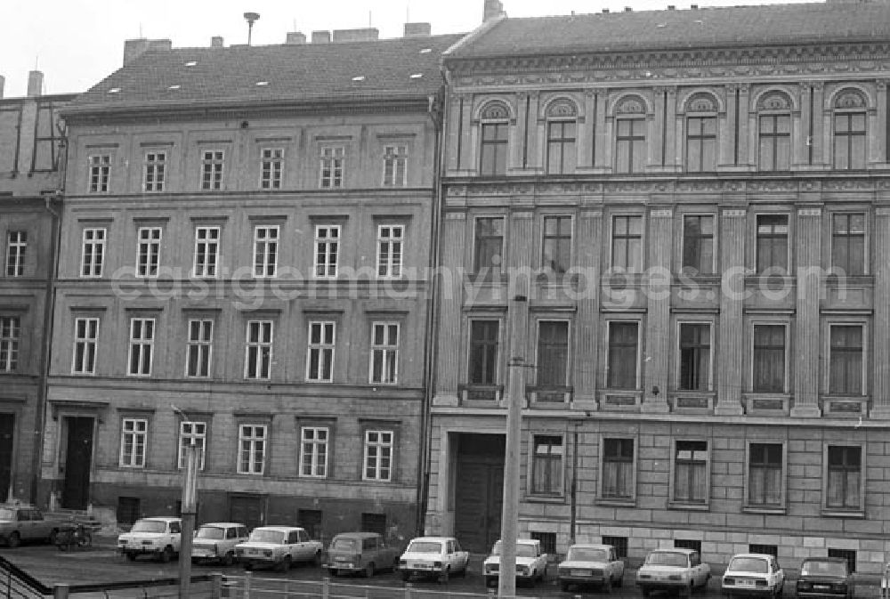 GDR image archive: Berlin - 5.11.1986 Hegelhaus am Kupfergraben Berlin - Mitte Umschlagnr.:12