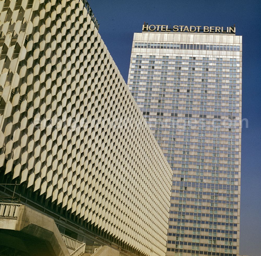 GDR picture archive: Berlin - Hotel building Hotel Stadt Berlin with a view of the facade of the Centrum Warenhaus in the Mitte district of Berlin East Berlin in the territory of the former GDR, German Democratic Republic