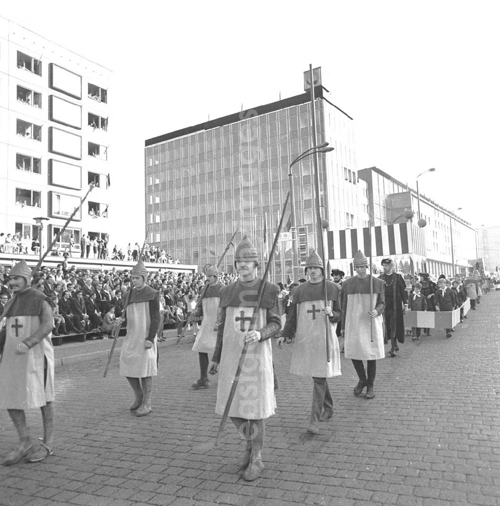 GDR photo archive: Leipzig - 800 - Jahrfeier Leipzig 01.1