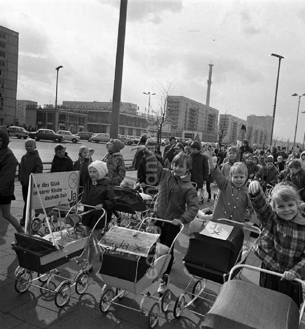 GDR photo archive: Berlin - 03.