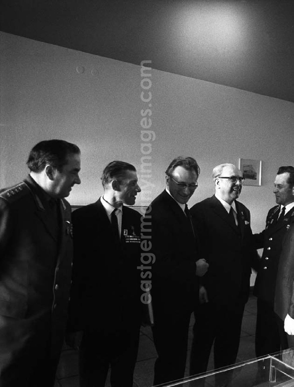 GDR image archive: Berlin - Kongress der DSF (Deutsch - Sowjetische - Freundschaft) in der Werner - Seelenbinder - Halle in Berlin. Bei diesem Kongress sind auch Pjotr Abrassimow und Erich Honecker anwesend.