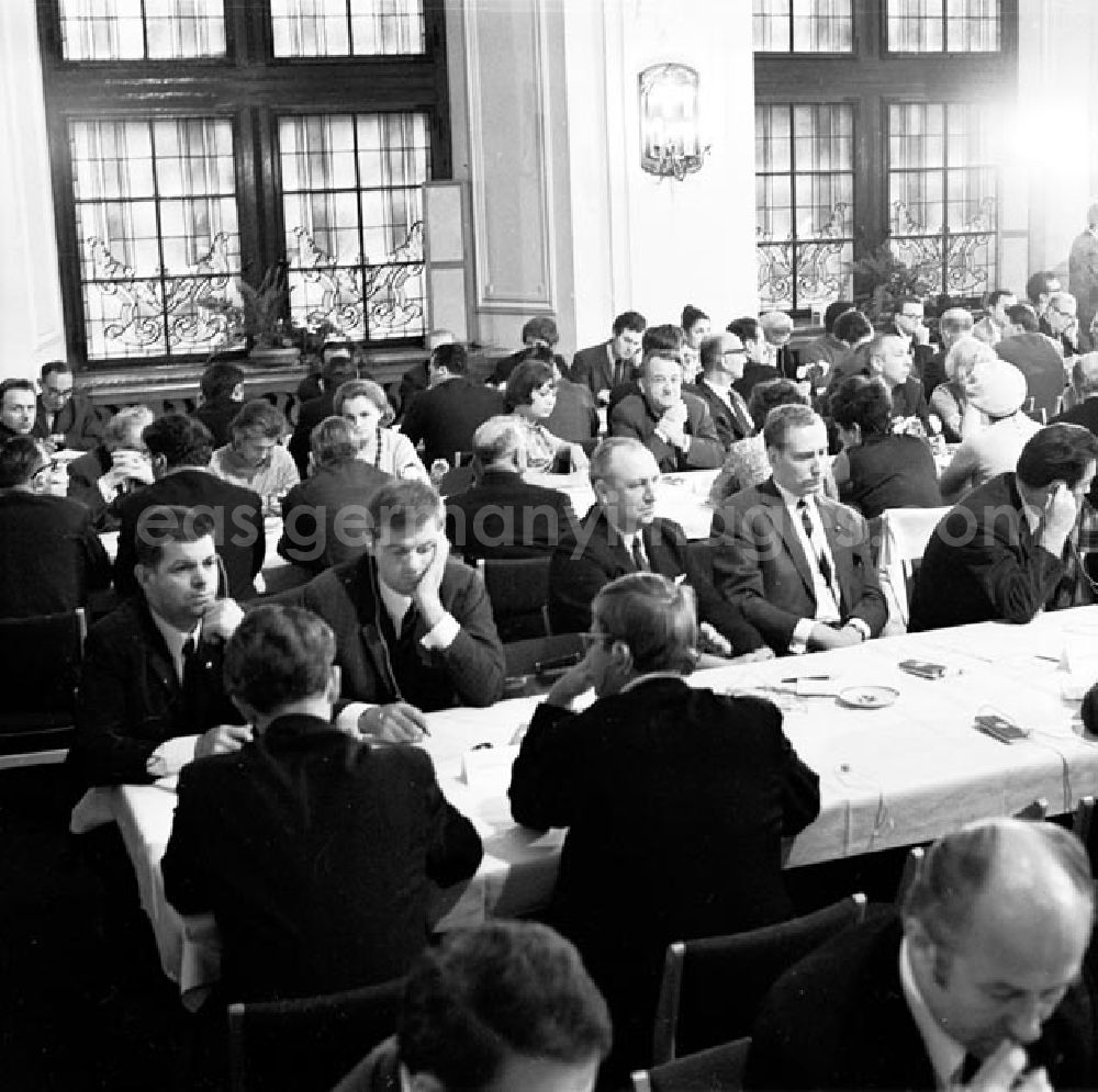 GDR picture archive: Leipzig - September 1969 Leipziger Herbstmesse