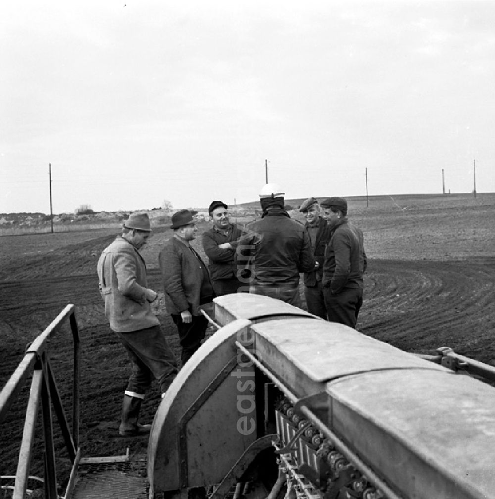 GDR image archive: Stolzenhagen - LPG in Stolzenhagen.