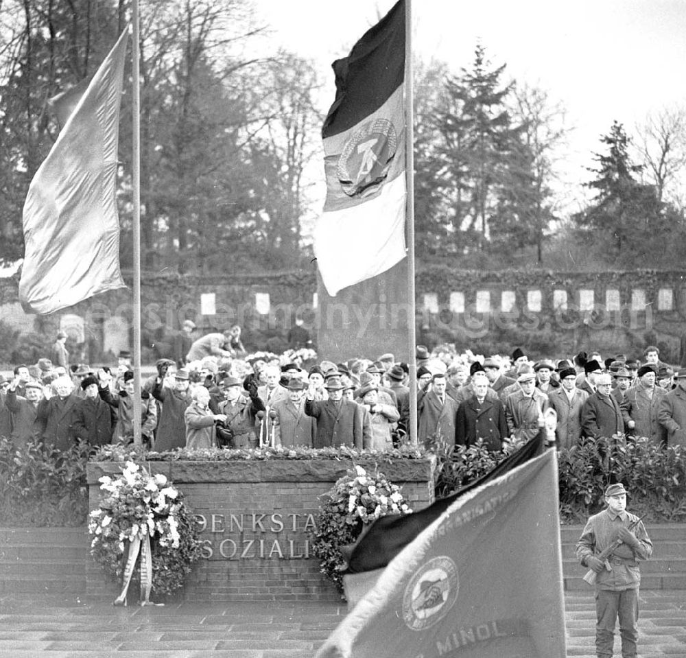 GDR photo archive: Berlin - Mahn- und Gedenkstätte Friedrichsfelde Januar 1965 Umschlagsnr.: 1965-69