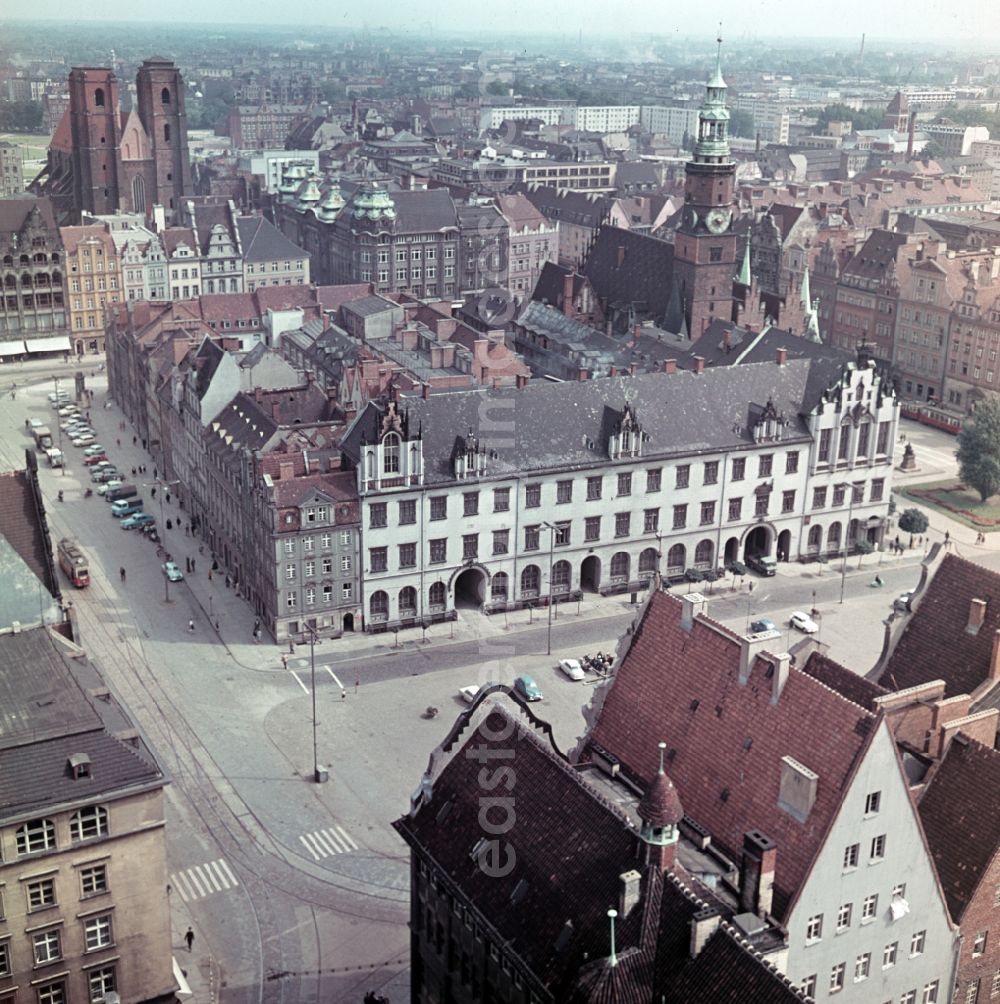 GDR picture archive: Wroclaw - Breslau - View from the Elisabeth Tower of the market square in Wroclaw - Breslau in Poland