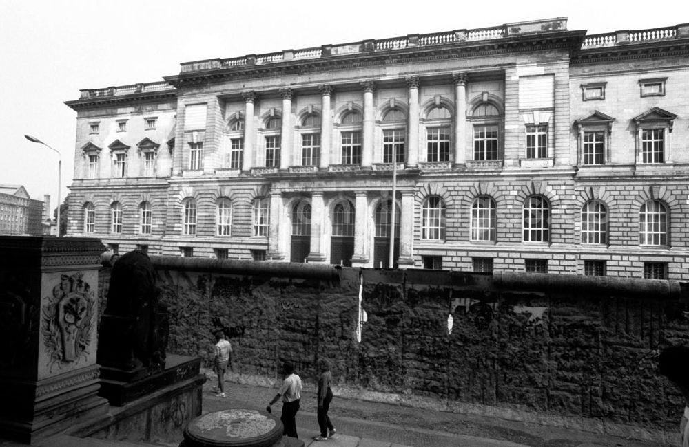 GDR picture archive: Berlin-Mitte - Mitte - Berlin Preußischer Landtag in Berlin 30.07.9