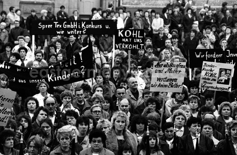 GDR picture archive: - Montagsdemo in Cottbus Umschlagnummer: 7284