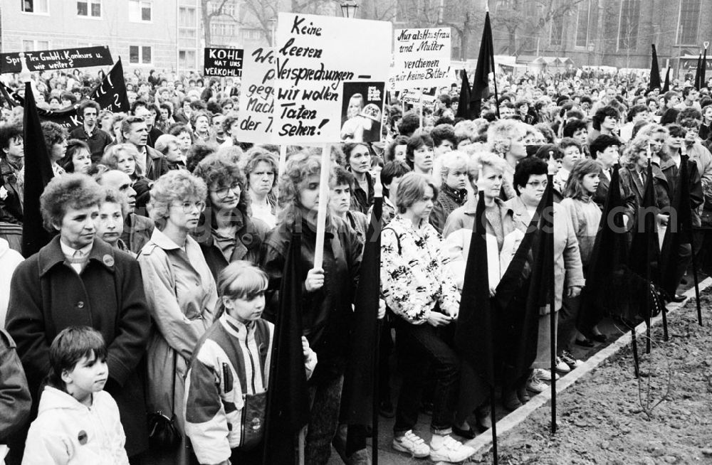 GDR image archive: - Montagsdemo in Cottbus Umschlagnummer: 7284