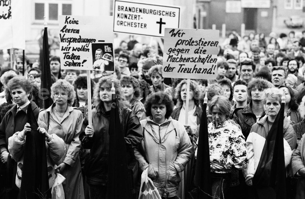 : Montagsdemo in Cottbus Umschlagnummer: 7284