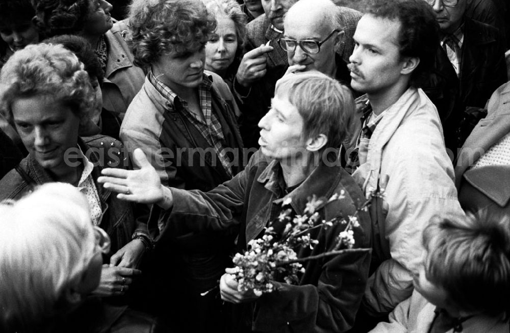 GDR image archive: - Montagsdemo in Cottbus Umschlagnummer: 7284